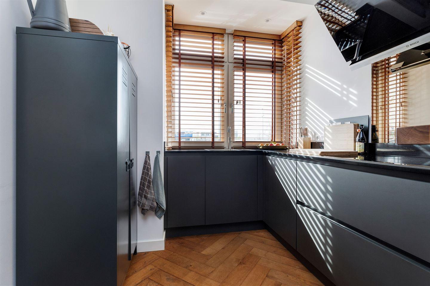 Appartement te koop: Overschieseweg 8A, Rotterdam
