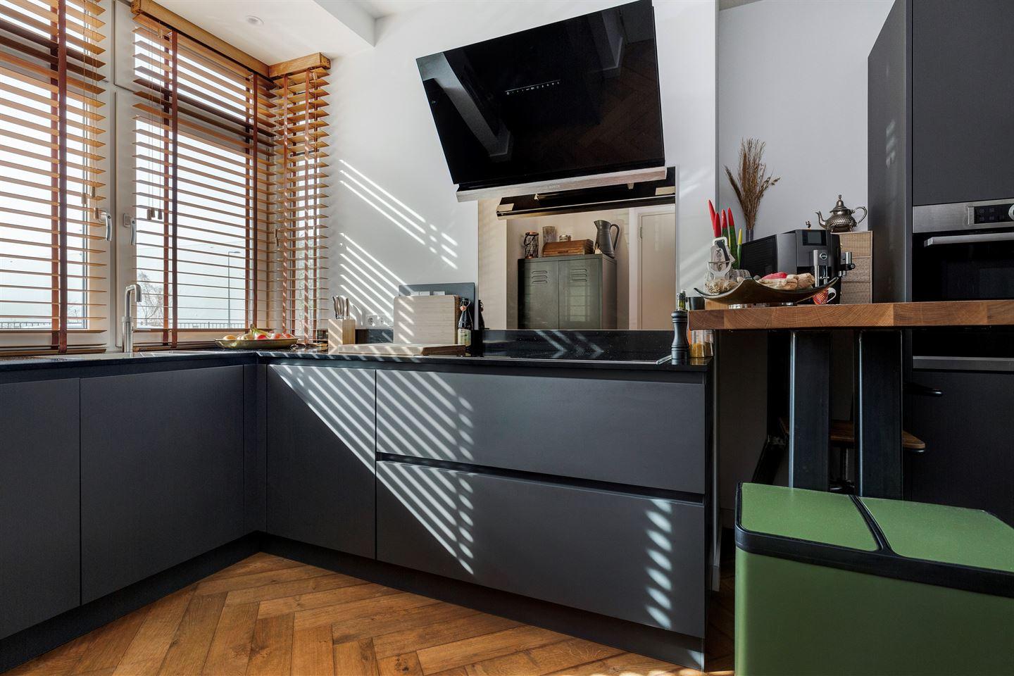 Appartement te koop: Overschieseweg 8A, Rotterdam