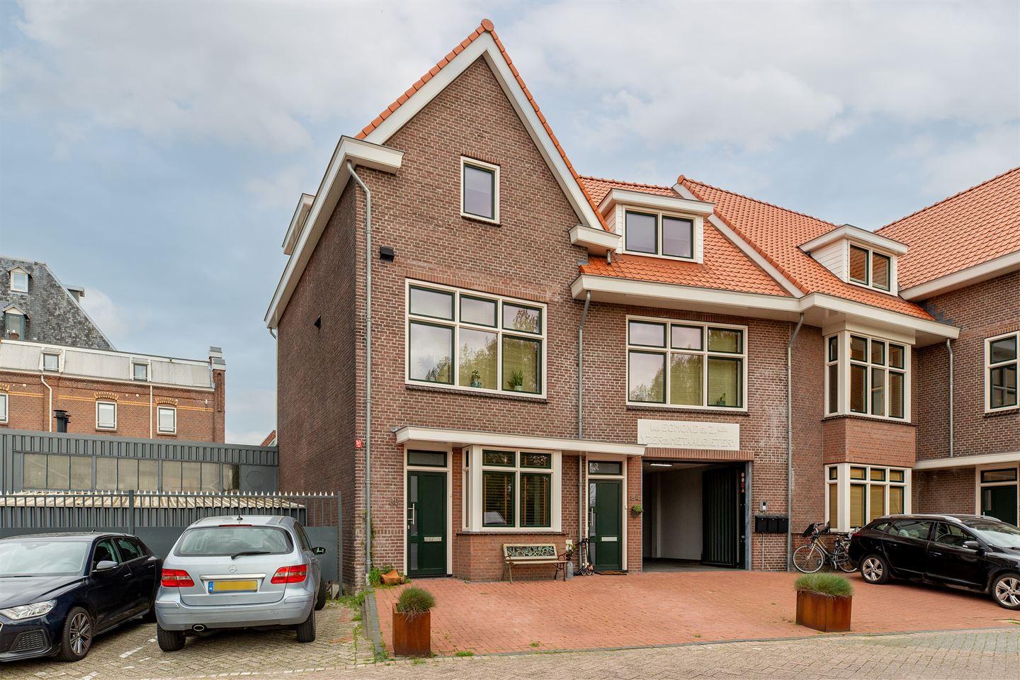 Appartement te koop: Overschieseweg 8A, Rotterdam