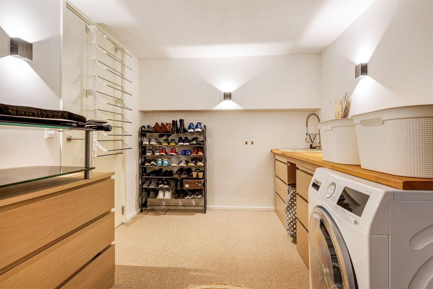 Appartement te koop: Overschieseweg 8A, Rotterdam