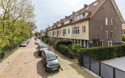 Oude Raadhu. 63-B