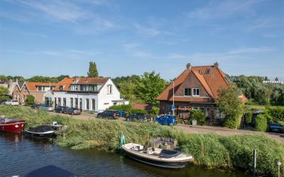 Bergse Link. 52