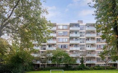 Appartement te koop Van der Helmstraat 450