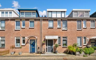Aart van de. 10