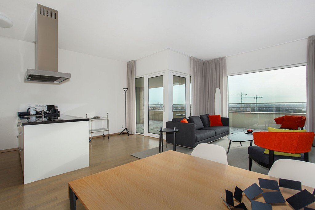 Appartement te huur: Van der Hoevenplein 61, Rotterdam