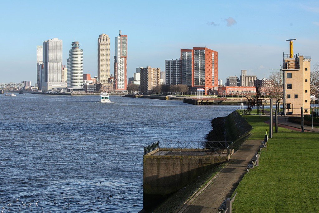 Appartement te huur: Van der Hoevenplein 61, Rotterdam