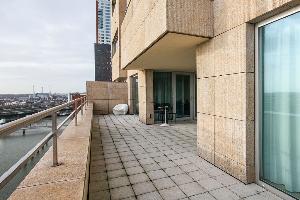 Appartement te huur: Van der Hoevenplein 61, Rotterdam