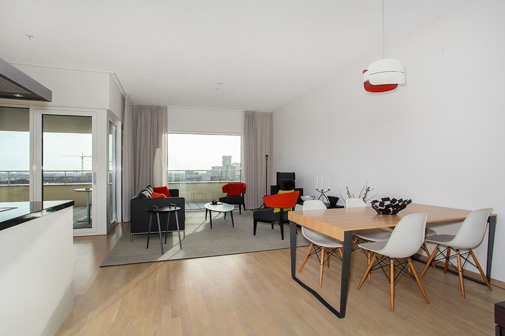 Appartement te huur: Van der Hoevenplein 61, Rotterdam