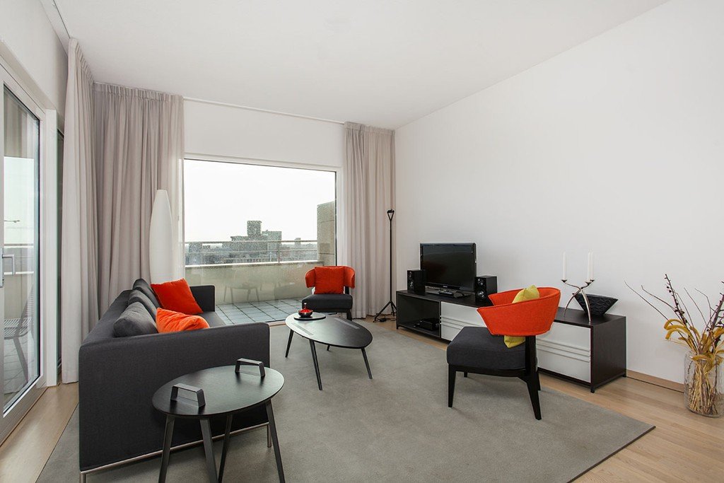 Appartement te huur: Van der Hoevenplein 61, Rotterdam