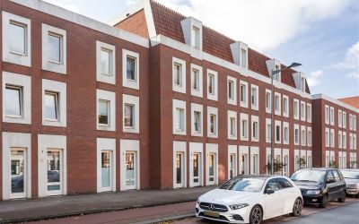 Brede Hille. 528