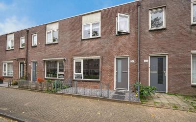 Schinnenbaan 104