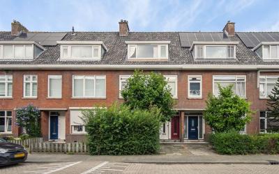 Nieuwenhoor. 57-B