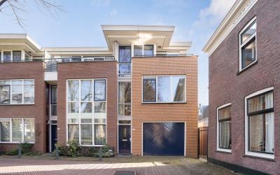 Oude Kerkhof 2