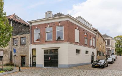 Oude Sluis 8