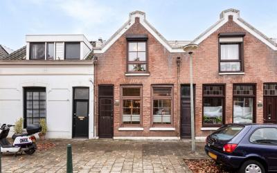 Oostsingel 52