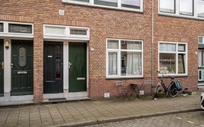 Van Marumst. 10-A