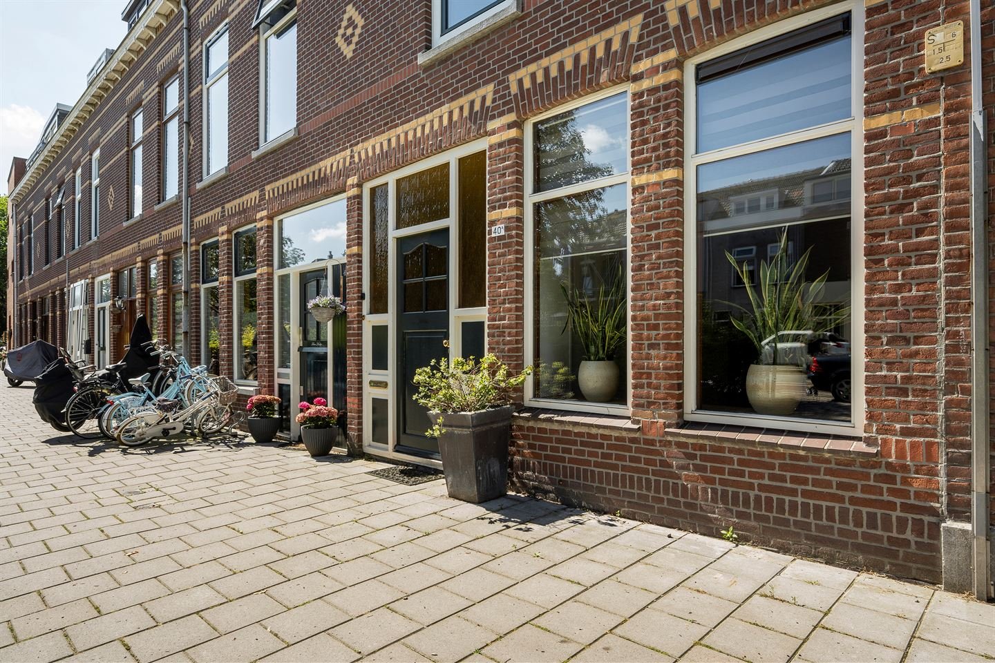 Tussenwoning te koop: Nieuwe Maasstraat 40, Schiedam