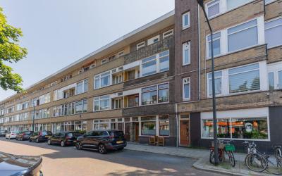 Rembrandtla. 76-B