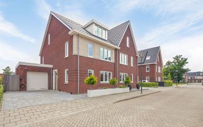 Pieter van. 26