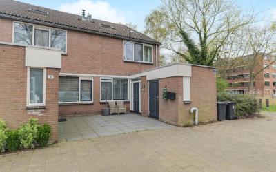 Voorberghla. 27
