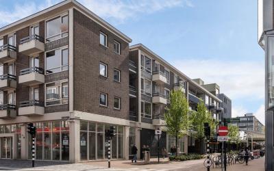 Korte Hoogs. 47-D