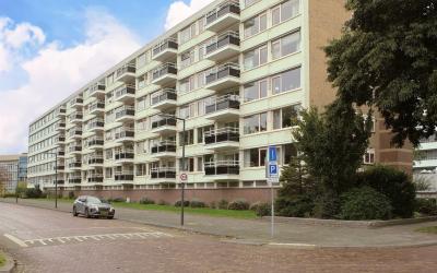 Olivier van. 70