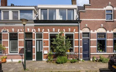 Arnold Hoog. 61