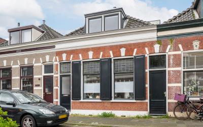 Arnold Hoog. 64