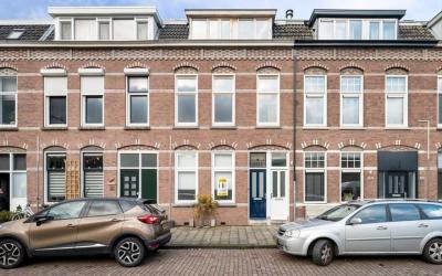 Spoorsingel 52