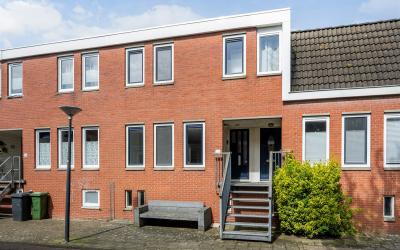 Steenen Dij. 56