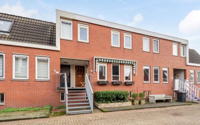 Steenen Dij. 73