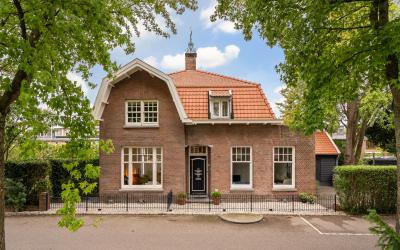 F. van der. 47