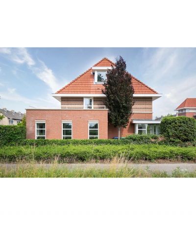 Linnaeusstraat 1