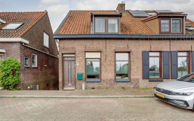 Dorpsstraat 233