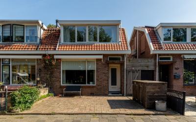 Hoogvlietse. 72