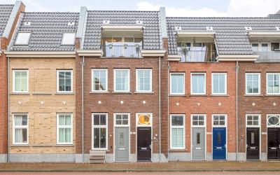 Eerste Heul. 11