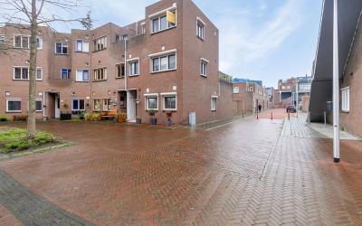D. Losstraat 14