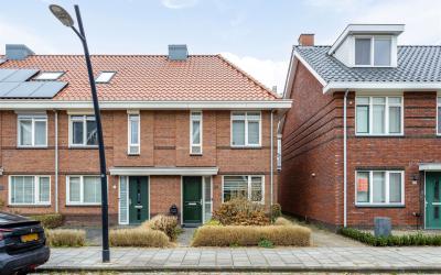 Adriaan Pri. 13