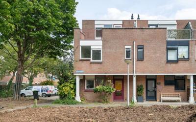 Schrijnwerk. 81