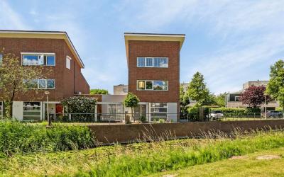 Rheebruggen. 1