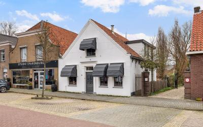 Dorpsstraat 11