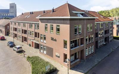 Stadsmuur 13