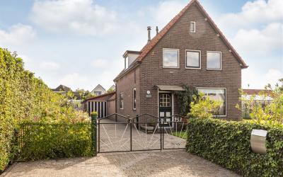 v d Meerweg 41