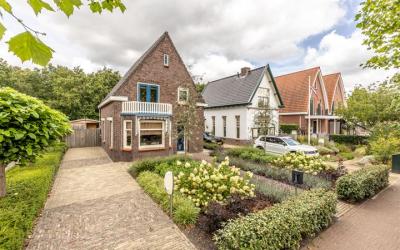 Stationsweg 28