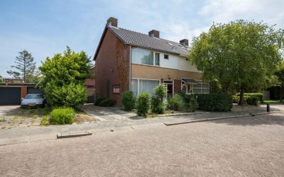 v Leijdenstraat 14