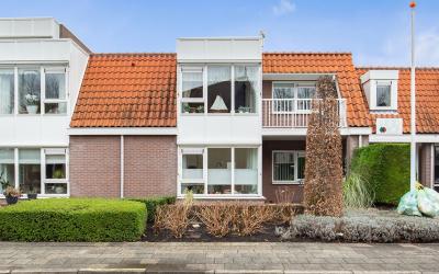 Oostelijke. 36