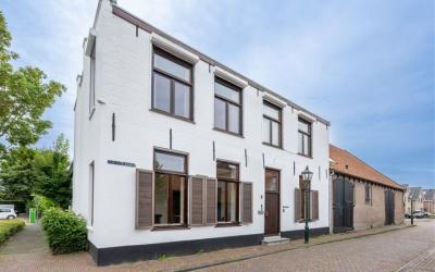 Zuidelijke. 28