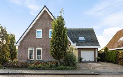 Blauwesteen 4