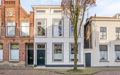 Voorstraat 19