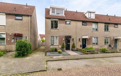 Kerkstraat 23